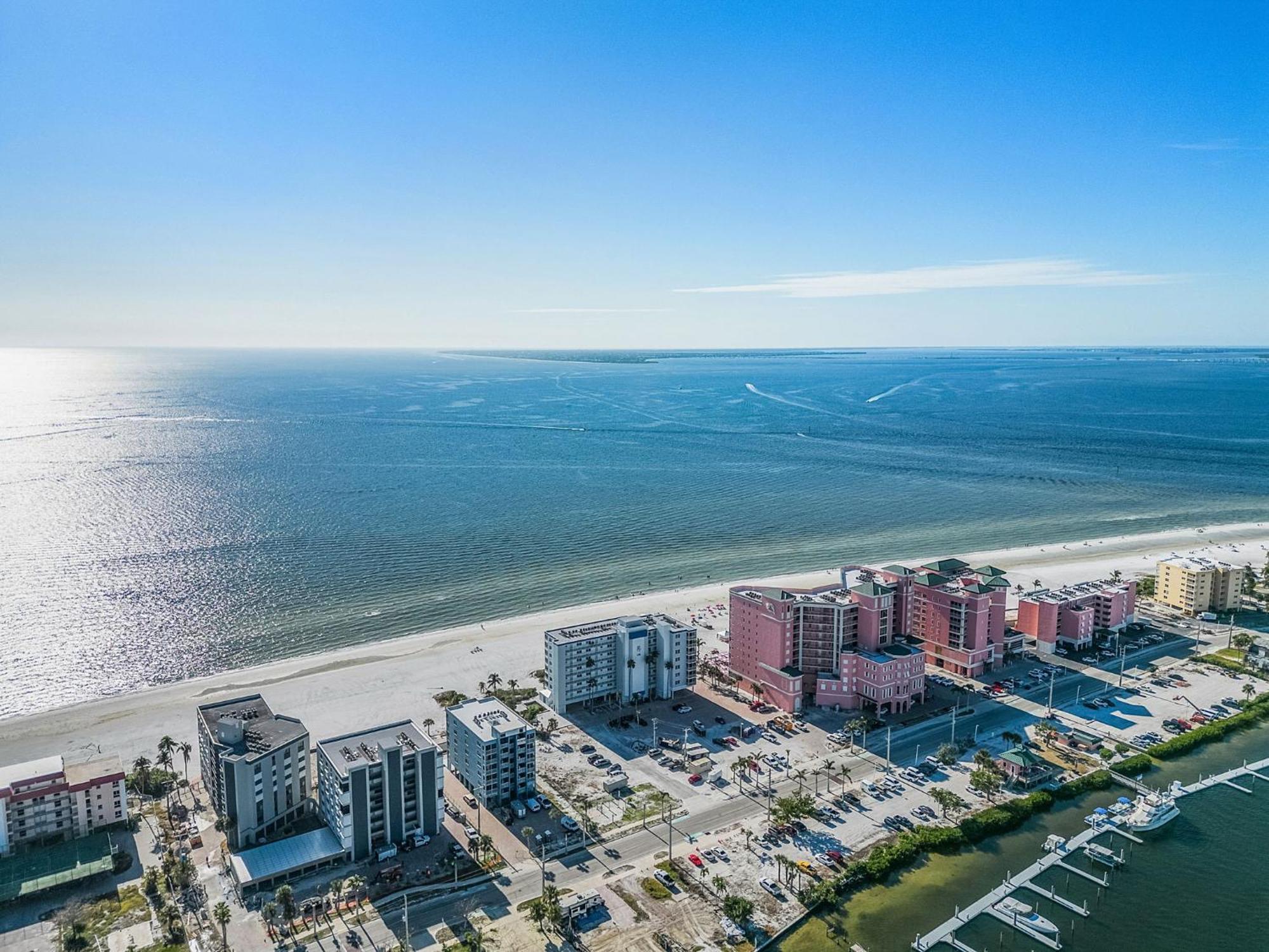 Beach Villas # 305 - Recently Refereshed! Condo Fort Myers Beach Buitenkant foto